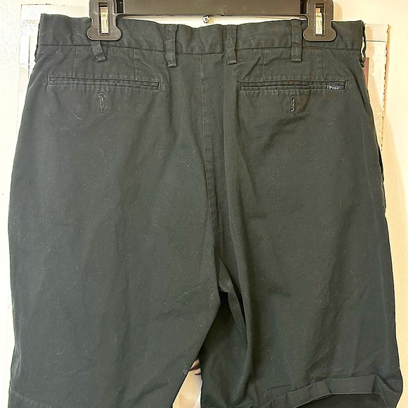 Men’s Polo Ralph Lauren shorts. Color dark green Size 33 - Picture 3 of 3